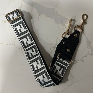 Adjustable purse strap